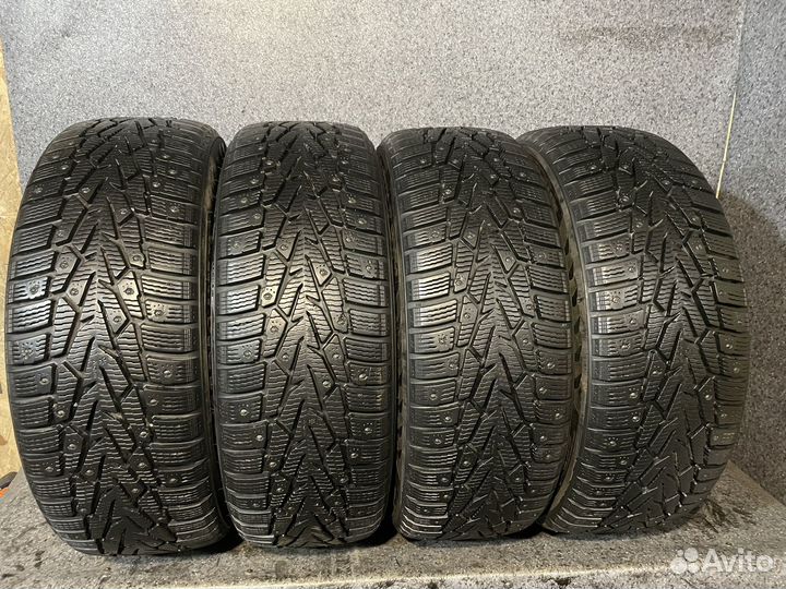 Nokian Tyres Hakkapeliitta 7 SUV 215/65 R16 102T