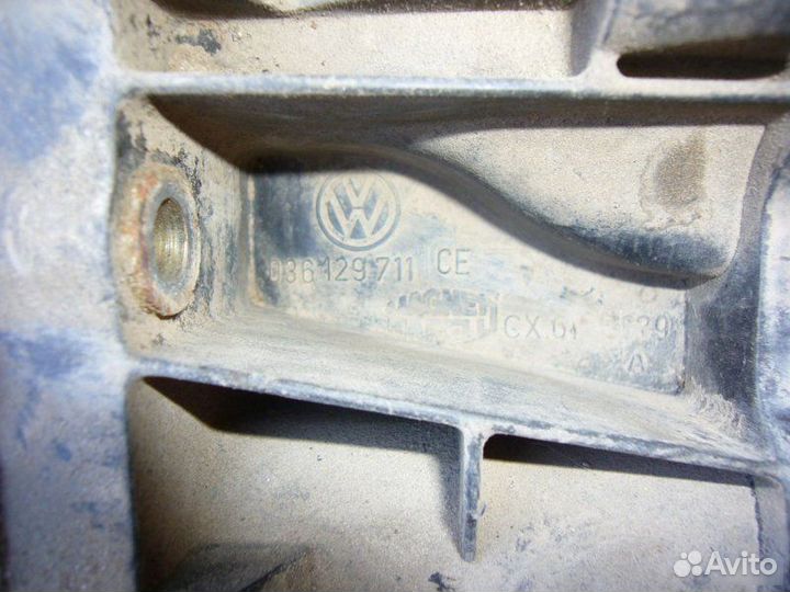 Коллектор впускной Volkswagen Golf 4 1.4