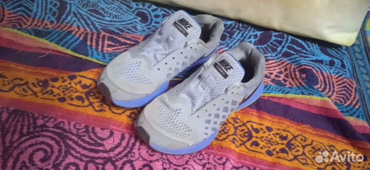 Кроссовки nike