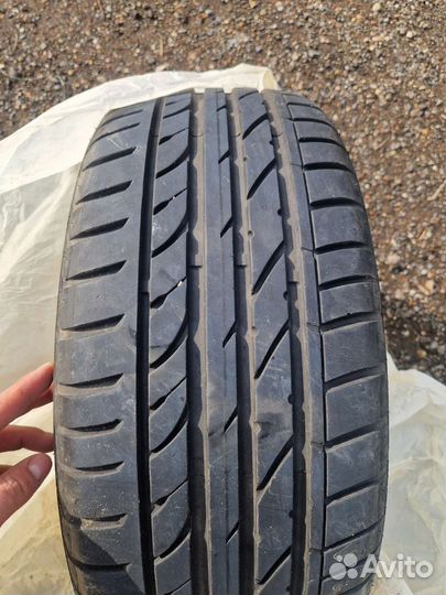 Goodyear EfficientGrip Performance 225/50 R17