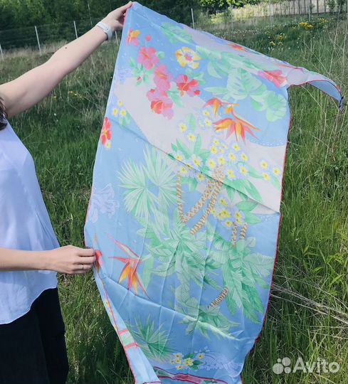 Палантины leonard paris разные