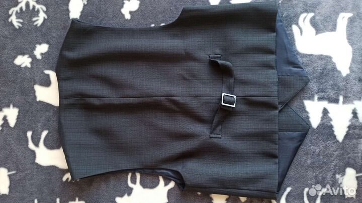 Жилетка для мальчика школьная