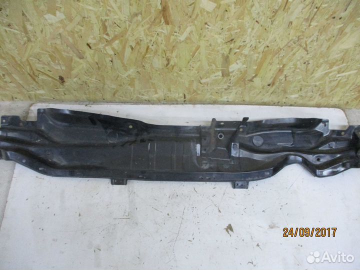 Водосток (жабо) Тойота Королла 150