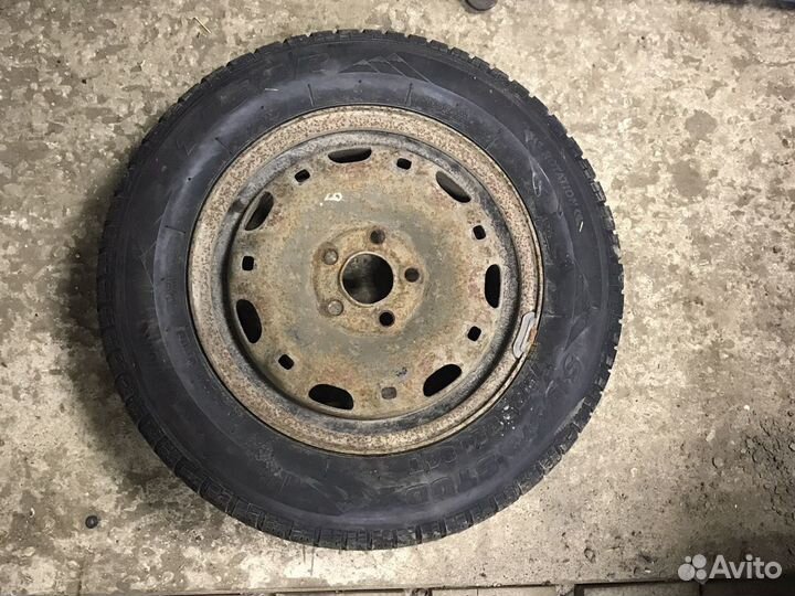 Запасное колесо на volkswagen polo