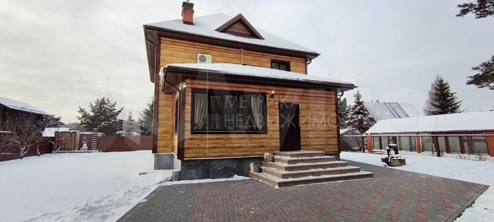 Дом 145 м² на участке 13,3 сот.