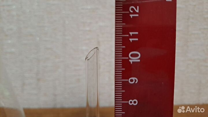 Лабораторная посуда воронка и колба