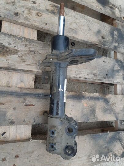 Амортизатор передний левый Киа Оптима 3