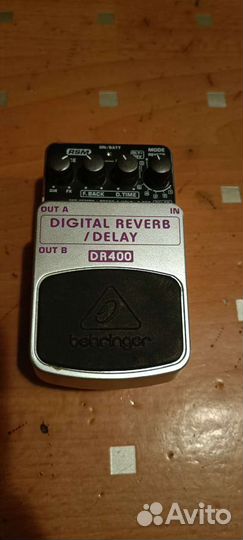 Гитарная педаль Behringer DR 400