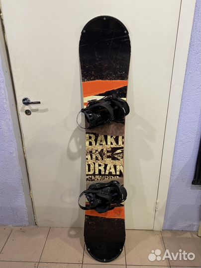 Сноуборд с креплениями