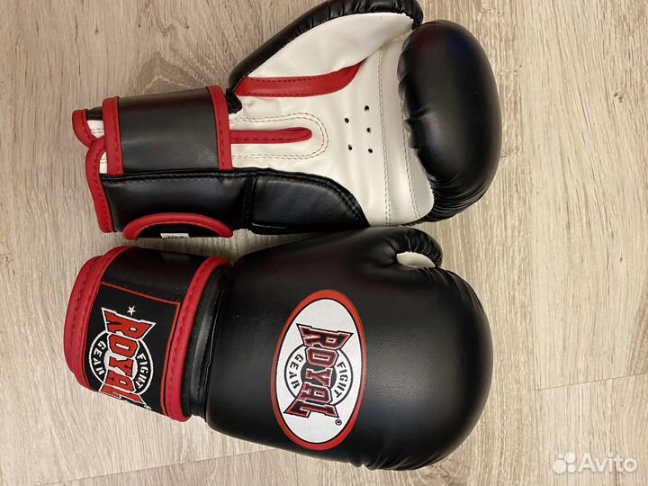 Боксерские перчатки 6-oz