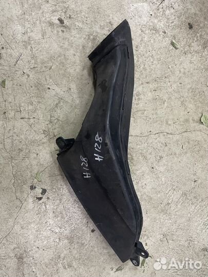 Воздухозаборник Lexus IS