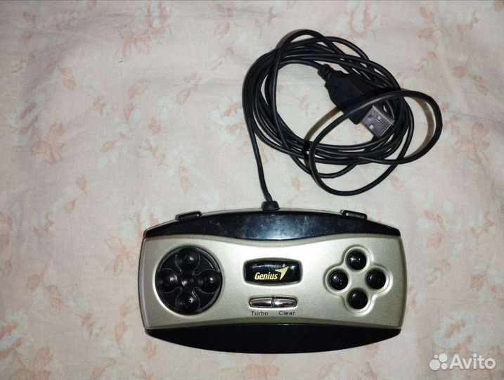 Геймпад Genius