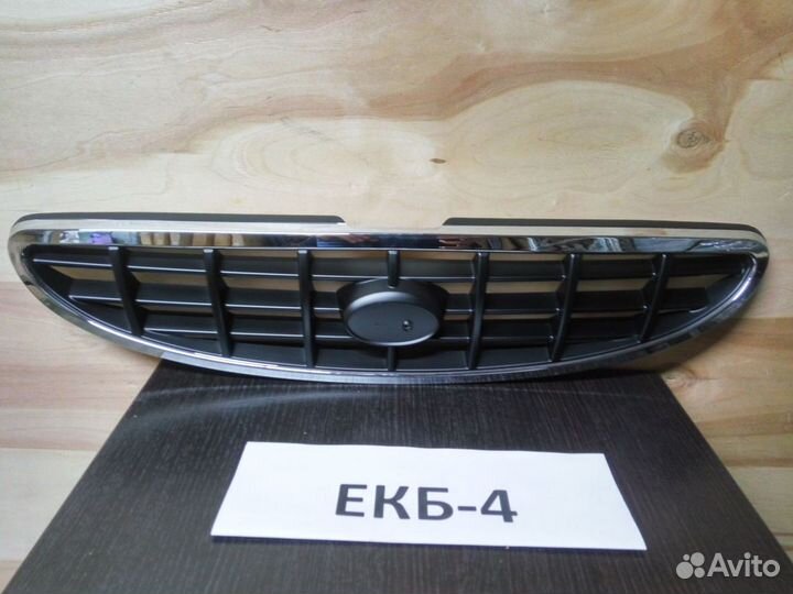 Решетка радиатора Hyundai Accent 2