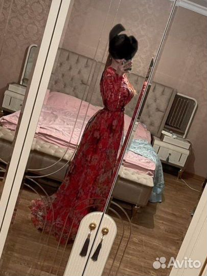 Вечернее платье