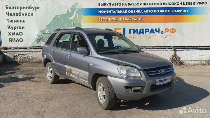 Фонарь задний (стоп сигнал) Kia Sportage (KM) 9270