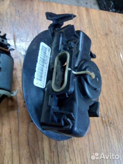 Задняя крышка электродвигателя Valeo отопителя сал