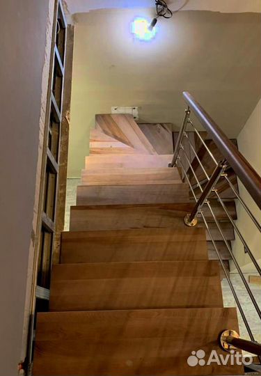 Г-образная лестница