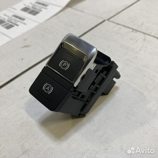 Кнопка фиксатора стояночного тормоза Audi A6 C7 4G