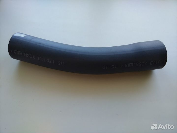 Заливная трубка топливного бака