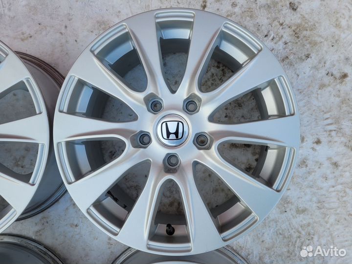 Комплект R16 5x114.3 Honda