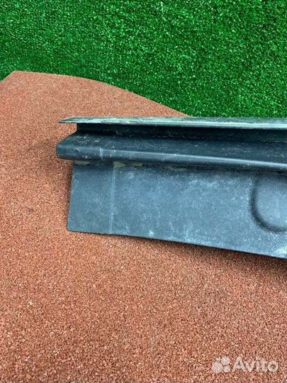 Обивка жабо правая Skoda Octavia A7 1.6 2019