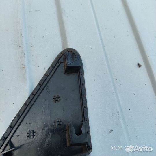 Уголок молдин левый SsangYong actyon new