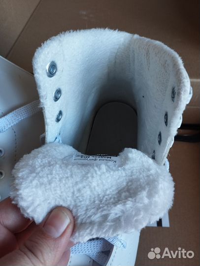 Коньки фигурные 37 размер