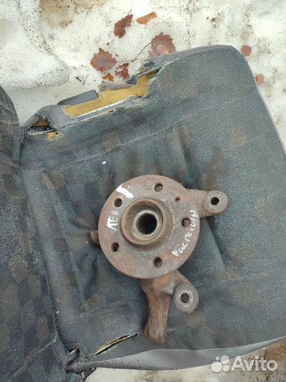 Кулак поворотный Mercedes Vito W638