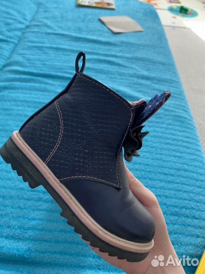 Ботинки для девочки 22