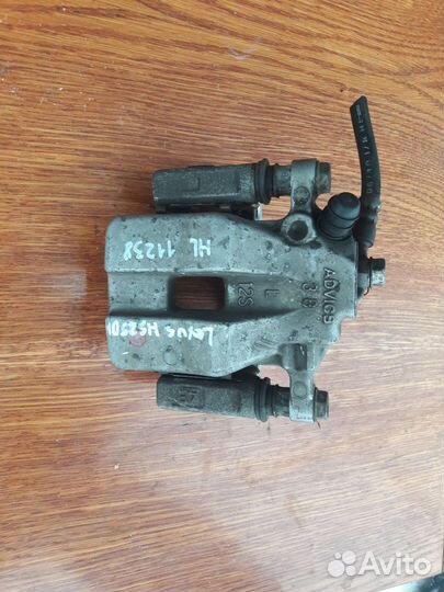 Суппорт задний Lexus HS250h