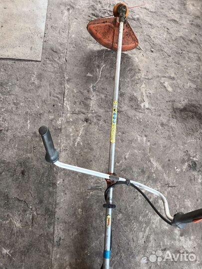 Бензо тример Husqvarna 128