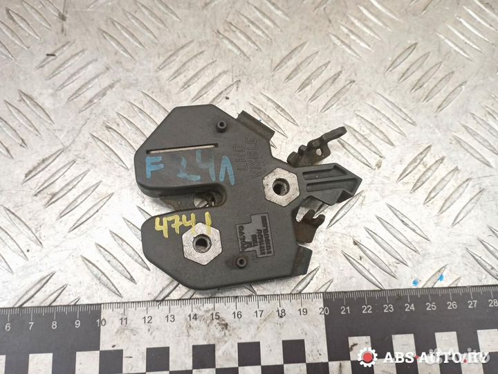 Замок капота Volvo V70 2 рест. 2008 31218474