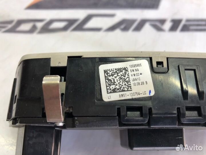 Блок управления люком Ford Focus D4204T 2012