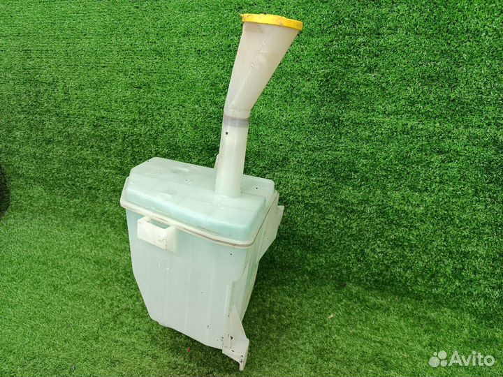 Бачок омывателя Nissan Almera N15 1998 2891065Y00