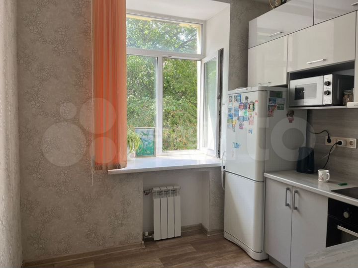 2-к. квартира, 57 м², 2/5 эт.