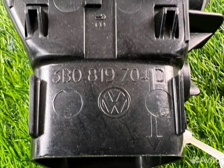 Дефлектор обдува салона Volkswagen Passat B5+ AZM