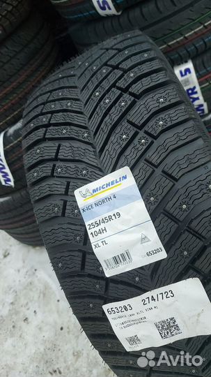Michelin X-Ice North 4 SUV 255/45 R19 104H