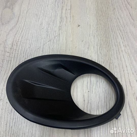 Оправа накладка птф туманки Nissan qashqai J10 Лев