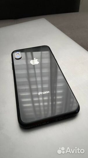 iPhone X, 64 ГБ