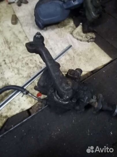 Рулевой редуктор mercedes w124