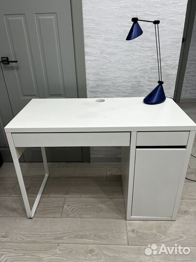 Письменный стол IKEA микке