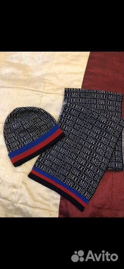 Шапка и шарф для мальчика bikkembergs