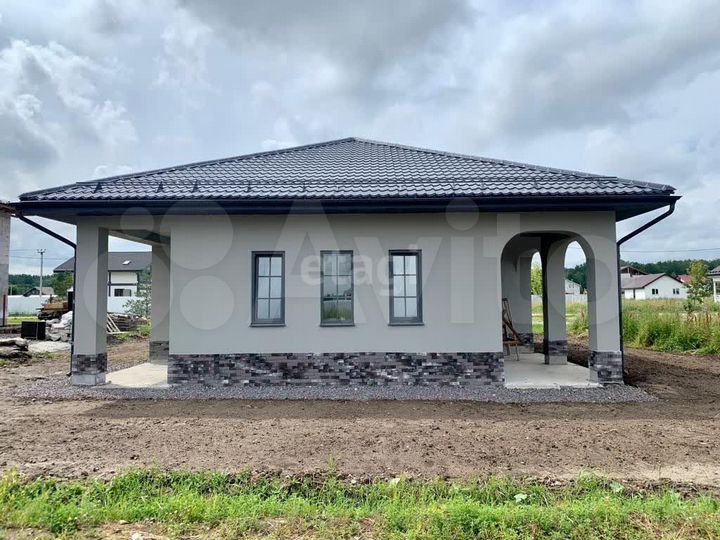 Дом 151 м² на участке 4,5 сот.