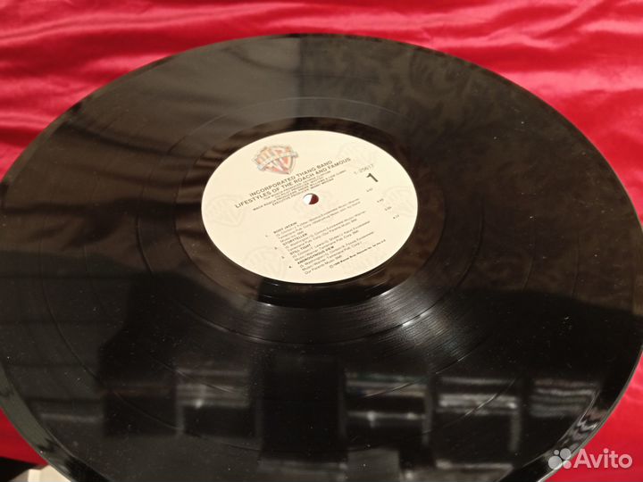 Incorporated Thang Band – Lifestyles Of The Roach