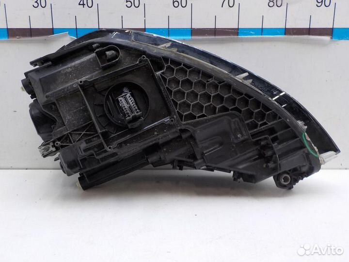 Фара правая Volkswagen Golf