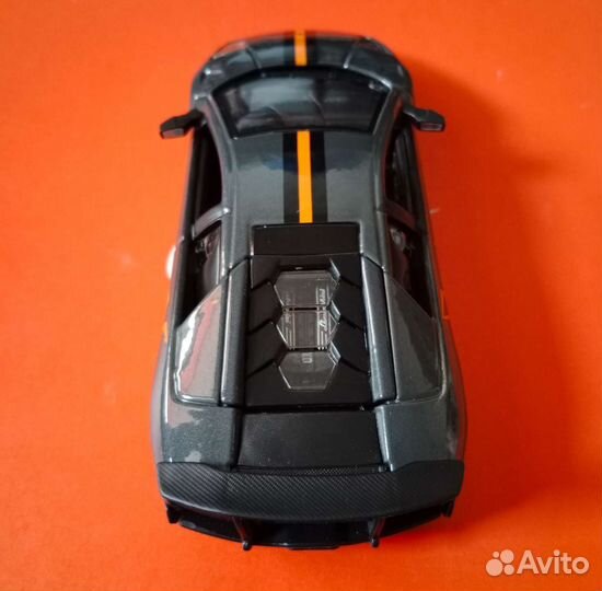 Модель автомобиля Lamborghini Murcielago