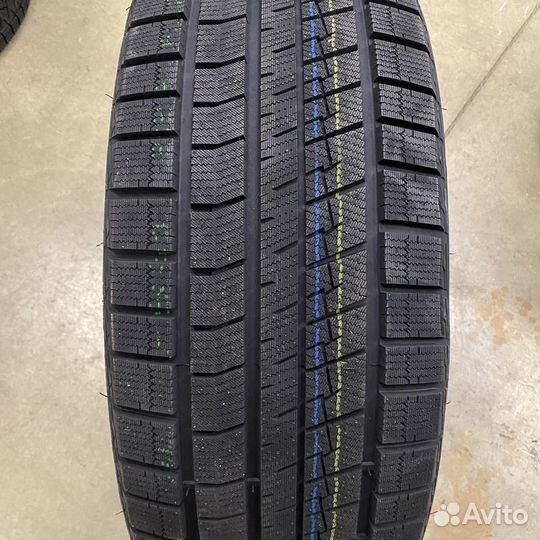 Tracmax X-Privilo S360 235/60 R18 107