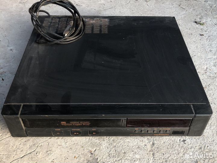 Видеомагнитофон