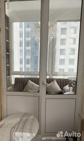 Балконная дверь с окном