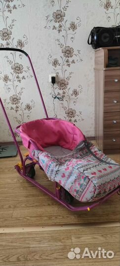 Санки на колесиках
